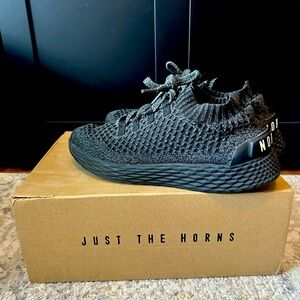 NOBULL Mesh Runner Mens Size 9.5